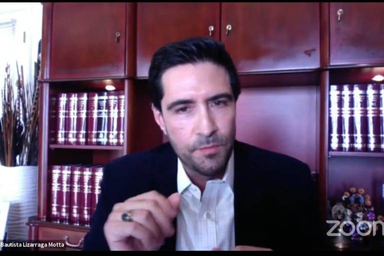 Ser abogado es ser analista, comunicólogo y estratega, expone Juan Bautista Lizárraga
