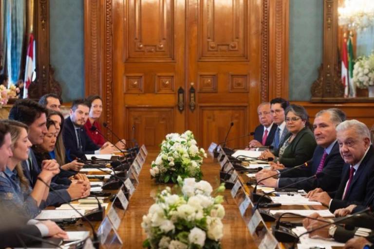 AMLO promete a Trudeau recibir a empresas canadienses inconformes con política energética