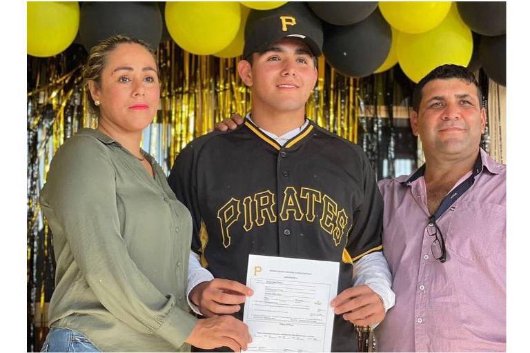 Mazatleco Carlos Iván Tirado firma con Piratas de Pittsburgh