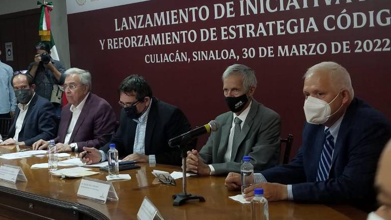 La Secretaría de Salud federal mantendrá la recomendación del uso del cubrebocas en los lugares cerrados