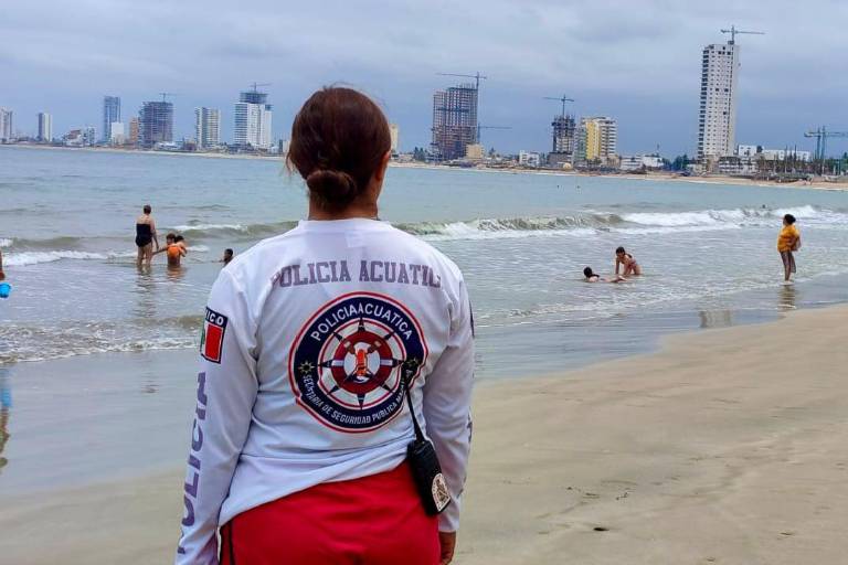 Alerta en playas de Mazatlán por mar de fondo; el fenómeno dejará olas de hasta 2.5 metros de altura