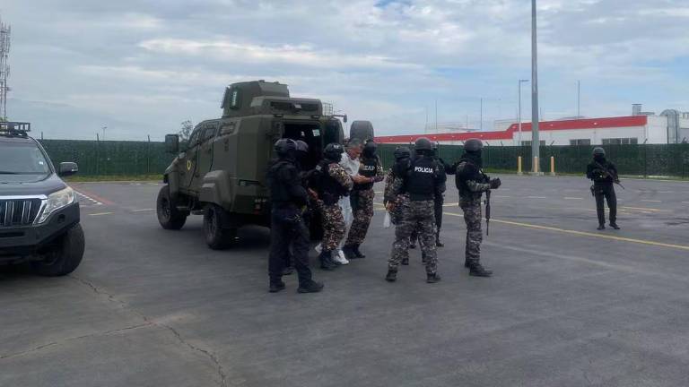 Glas fue detenido la noche del viernes 5 de abril por la Policía Nacional en la Embajada de México en Ecuador.