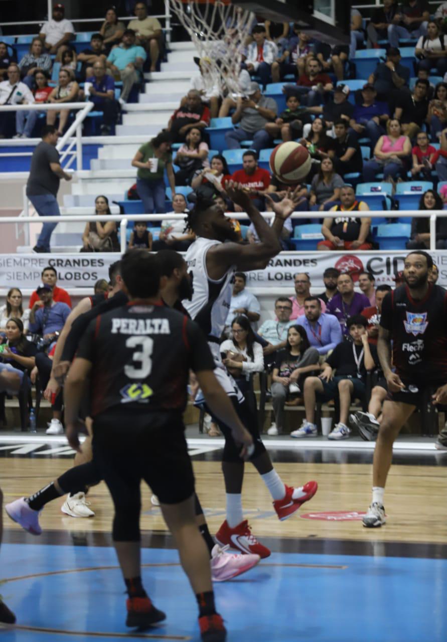 $!Venados Basketball gana la serie en casa y es sublíder solitario