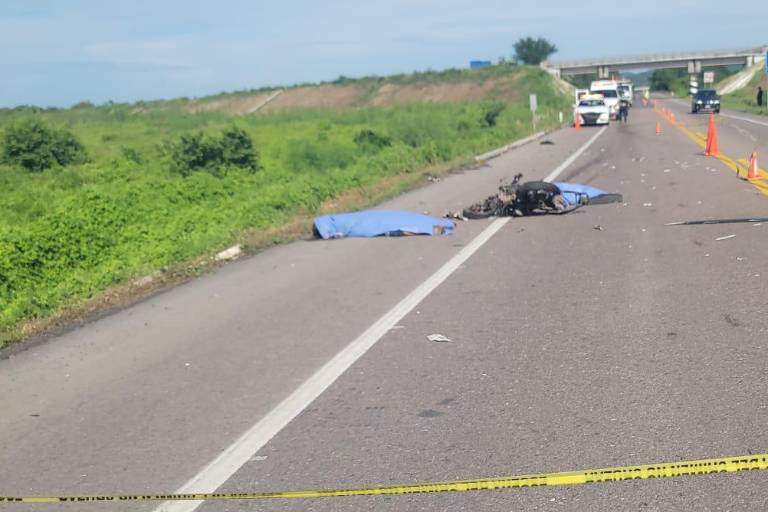 Mueren dos menores en accidente carretero al sur de Escuinapa