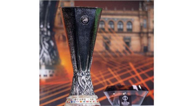 Trofeo de la Europa League.