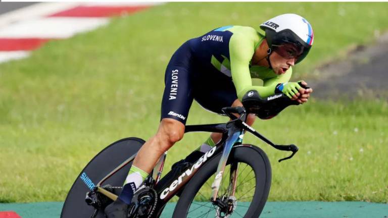 Primoz Roglic registró un tiempo de 55:04.19 minutos.