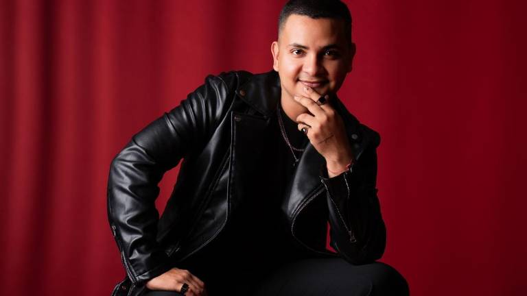 Fernando Espinoza recibirá este viernes la corona como Rey del Carnaval de La Brecha, Guasave.