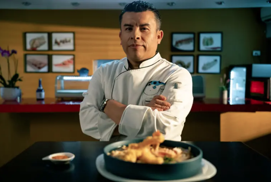$!Cada capítulo de la serie se le dedica a un chef sinaloense o radicado en Sinaloa y se exalta su labor dentro de la gastronomía sinaloense.