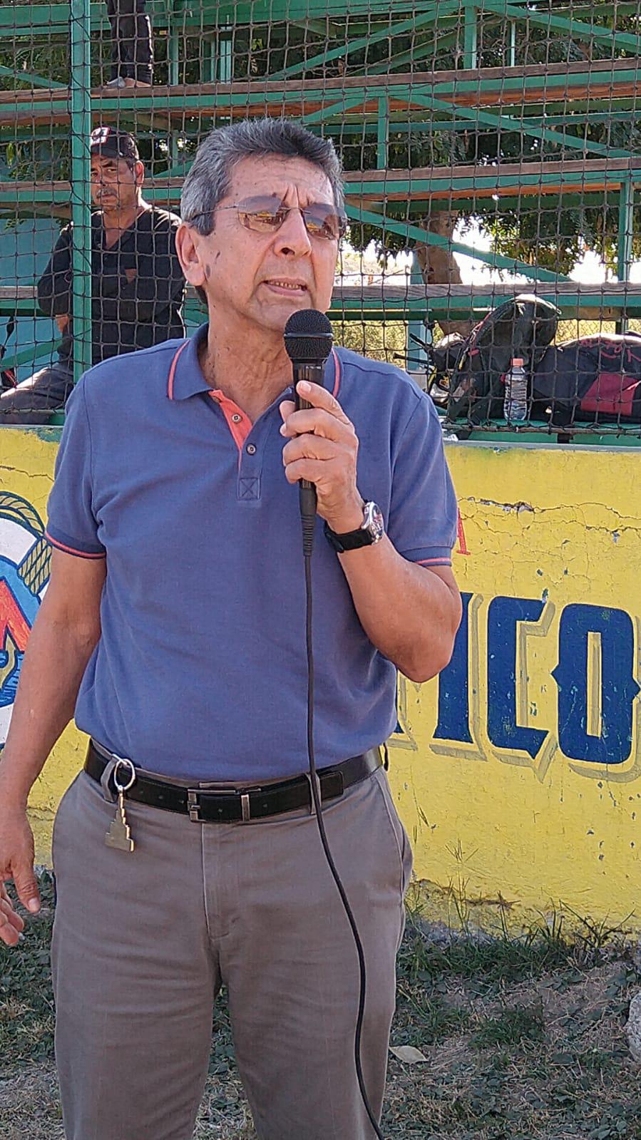 $!Inauguran ligas de beisbol Libre y Máster, en Club Chololos