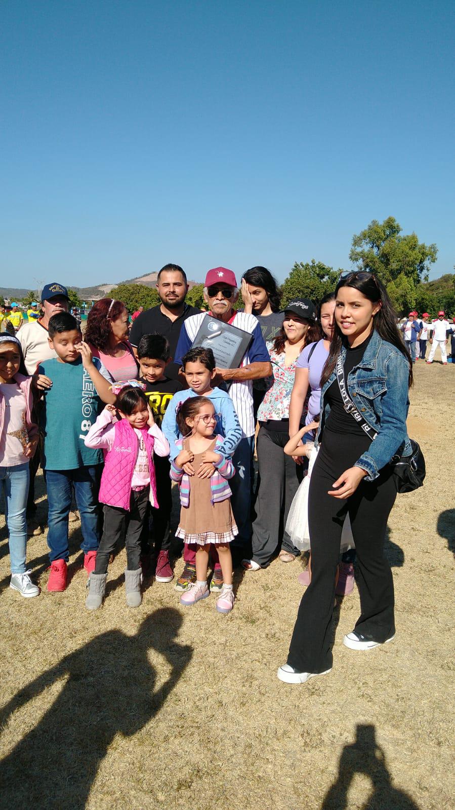 $!Inauguran ligas de beisbol Libre y Máster, en Club Chololos