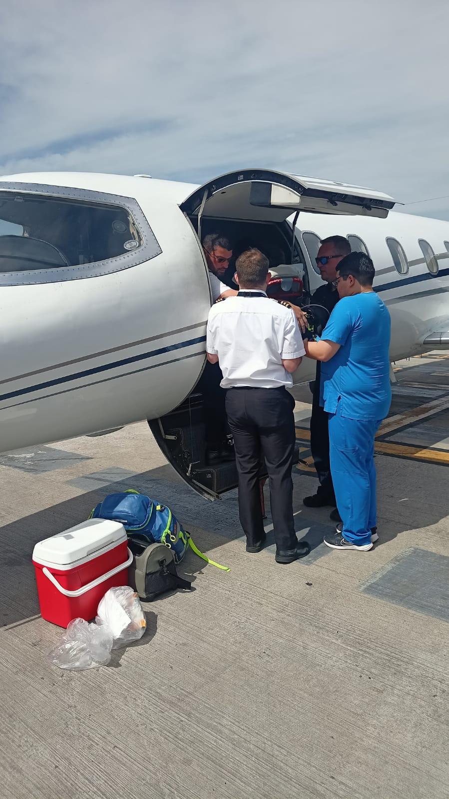 $!Trasladan a dos menores con quemaduras a Galveston, Texas