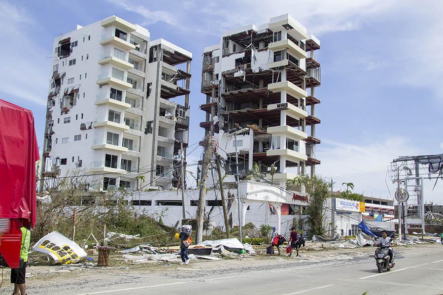 $!La destrucción y el caos es visible por doquier en Acapulco.