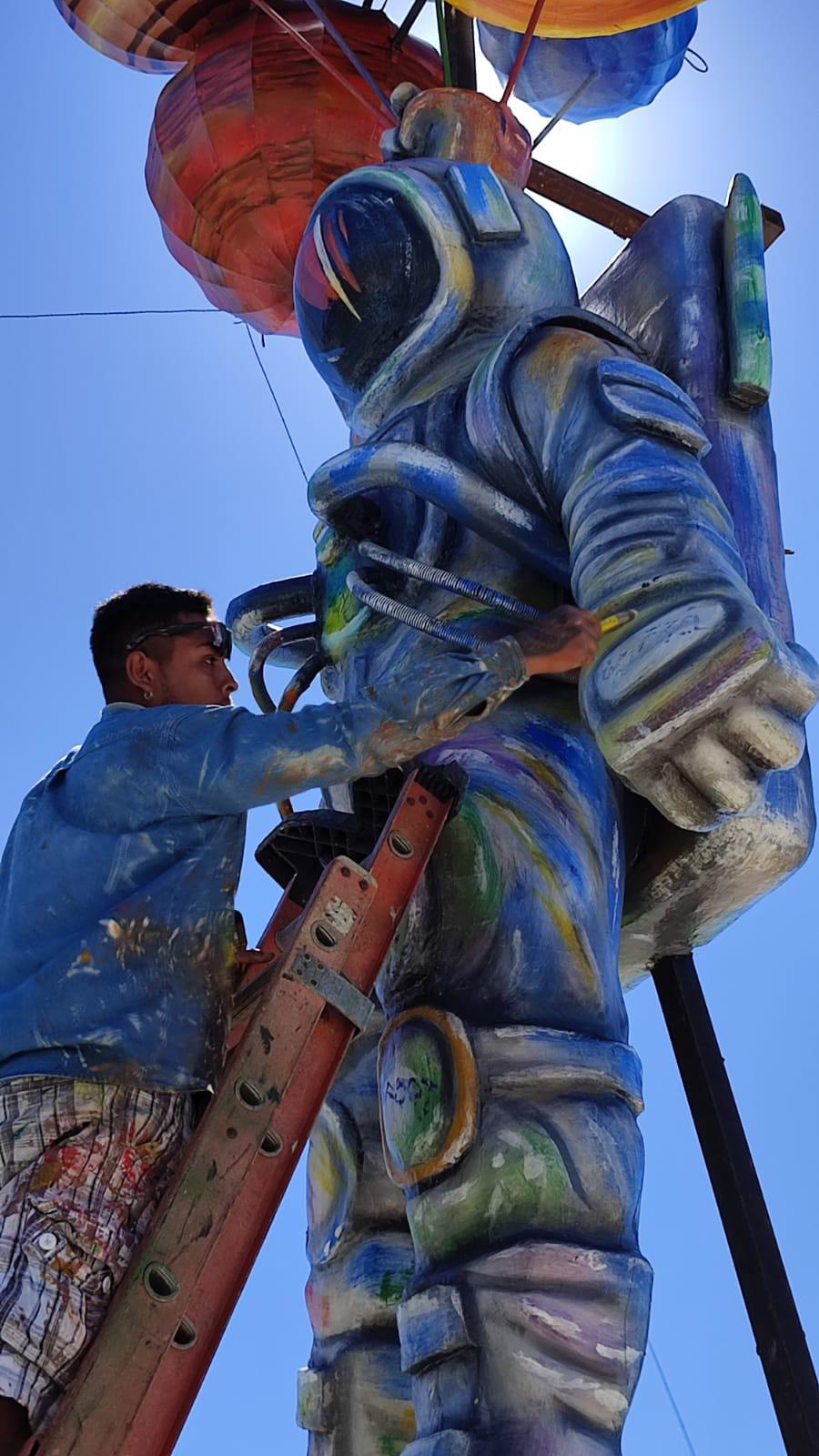 $!Grafitean monigote del astronauta de Carnaval