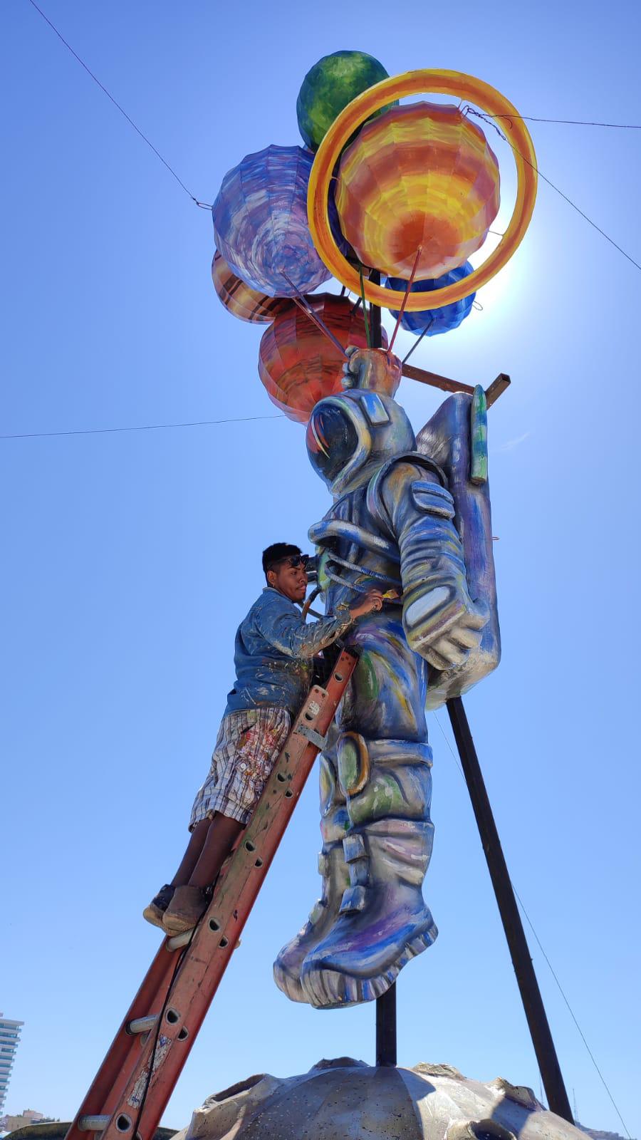 $!Grafitean monigote del astronauta de Carnaval