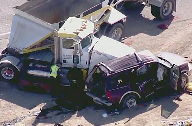 Condenan a 15 años de prisión a mexicano por accidente donde murieron 13 migrantes en EU