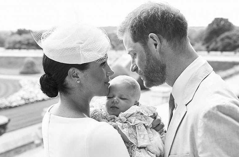 Meghan y Harry quieren bautizar a su hija con la Reina Isabel