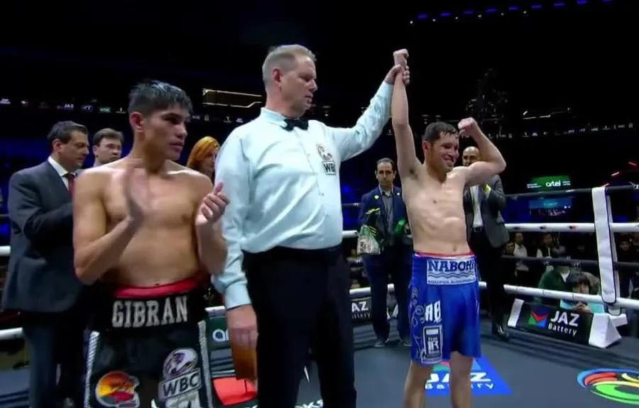 $!Mazatleco Pedro Guevara se queda corto en pelea de título interino ante guamuchilense Cuadras