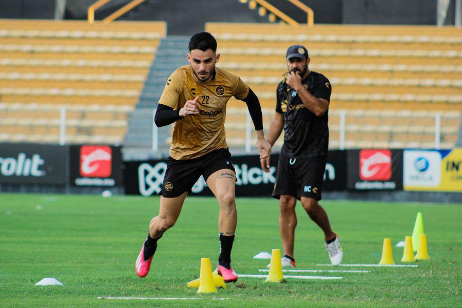 $!Dorados de Sinaloa termina la jornada en la décima posición
