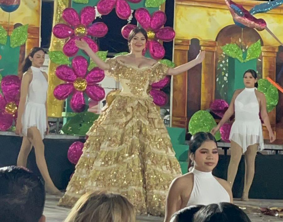 $!Coronan a la realeza de las fiestas de marzo en Aguaverde, Rosario