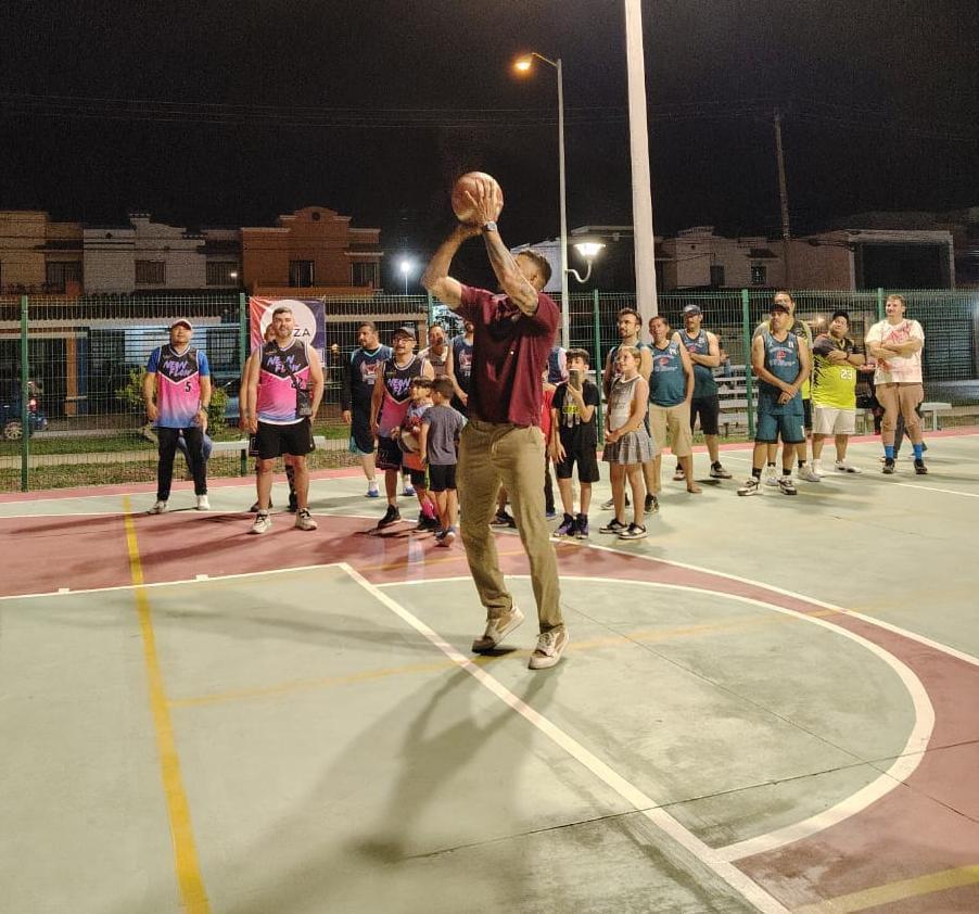 $!Inauguran Cuarta Edición de la Liga de Baloncesto Parque Lineal