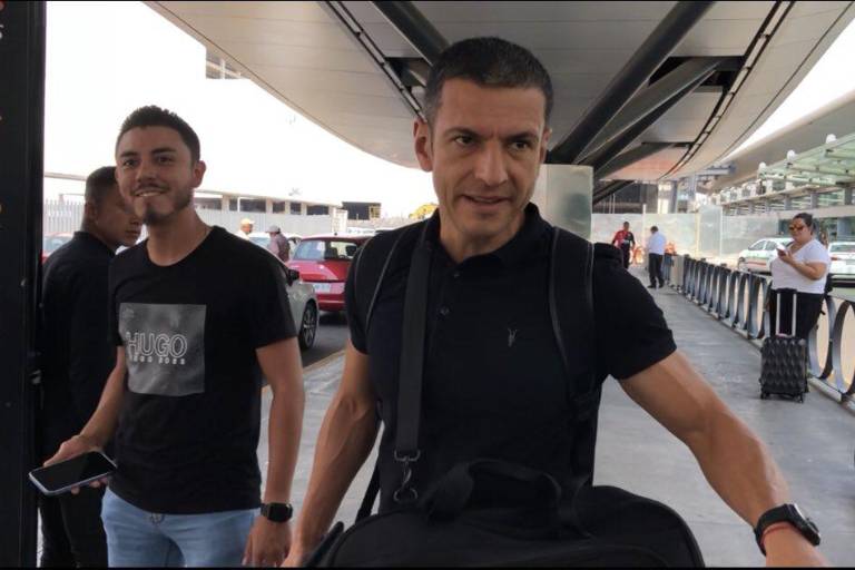 Jimmy Lozano llega a la guarida del Tricolor con dudas y silencio