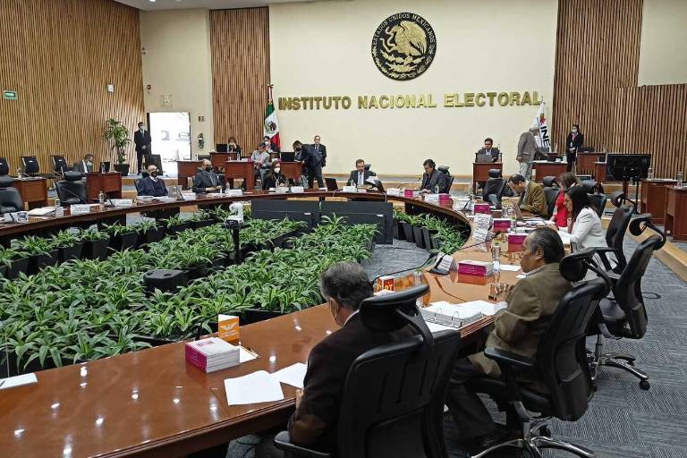 INE impugnará ‘plan B’ de AMLO ante SCJN, por poner ‘en riesgo’ elecciones