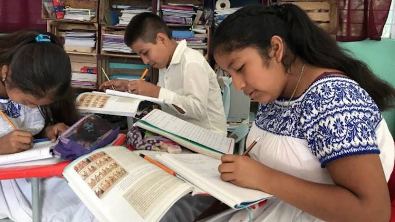 El prepuesto en Educación creció en 1.9%, está concentrado sobre todo en subsidios a través de los programas de becas