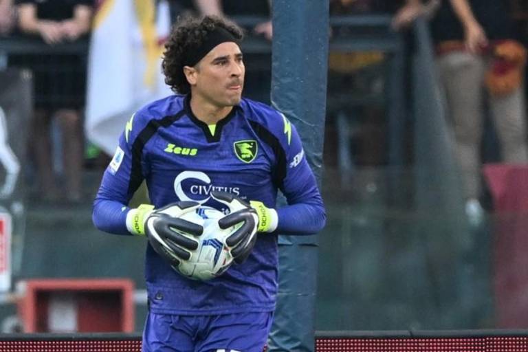 Memo Ochoa, elegido mejor portero de la Jornada 10 de la Serie A
