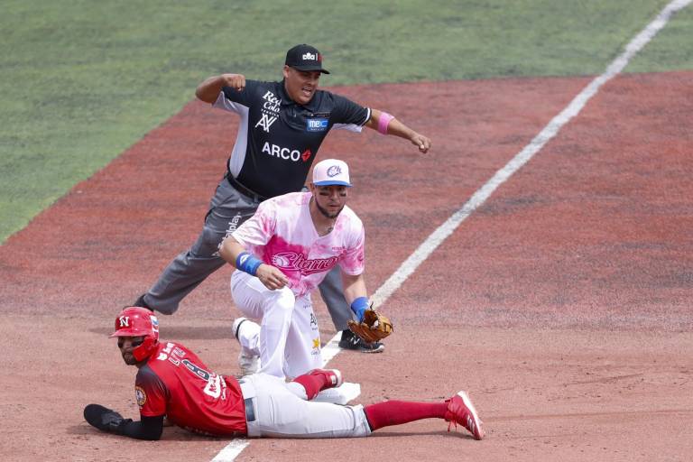 Mayos da la voltereta y se queda con la serie en Jalisco