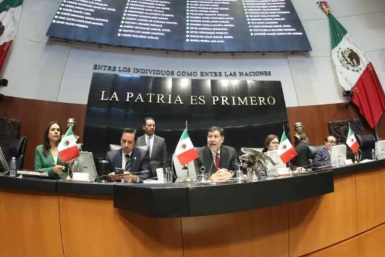 Senado aprueba reforma contra nepotismo y reelección consecutiva, pero lo aplaza hasta 2030
