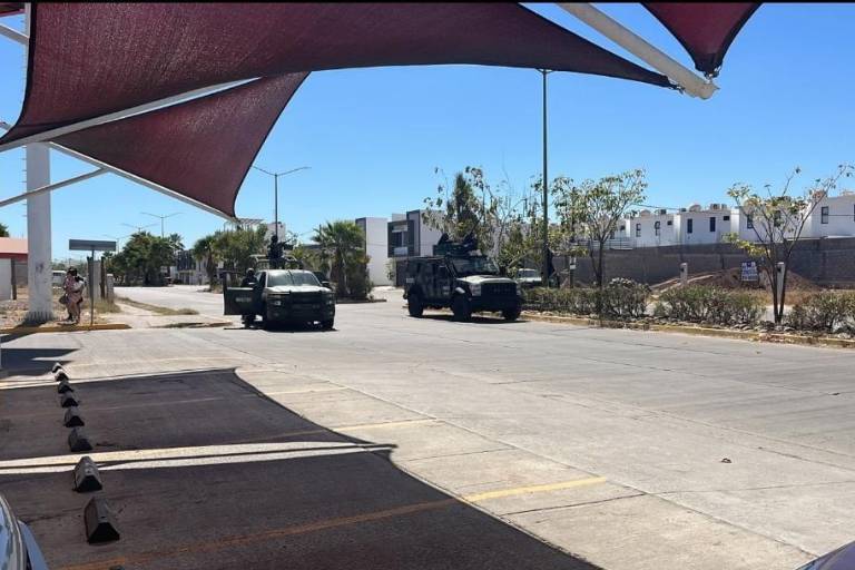 Militares montan operativo en el Residencial Barceló, en Culiacán