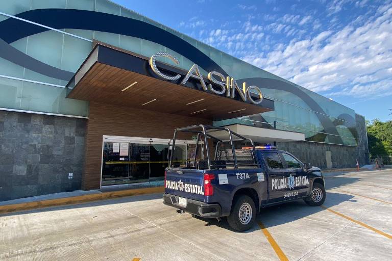 Sustraen cajero automático del interior de un casino en Culiacán