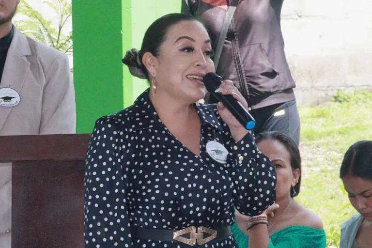 Atacan a balazos a Presidenta Municipal de Cuitzeo, Michoacán, en restaurante