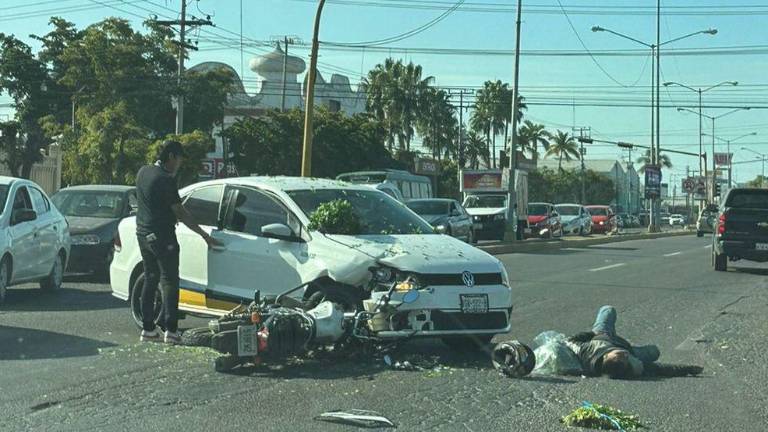 Tras el impacto, la unidad de dos ruedas quedó incrustada en el guardafango derecho del Vento.