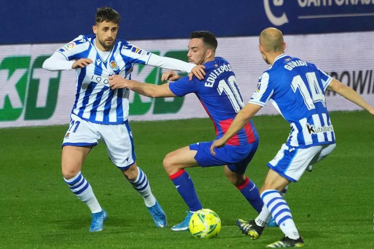 Isak acerca a la Real a Europa y deja al Eibar a un paso del descenso