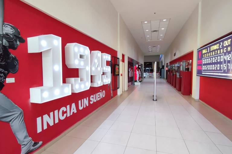 Venados de Mazatlán inaugura su Paseo de la Fama en Plaza Acaya