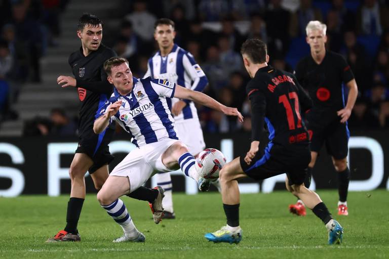 La Real Sociedad frena al Barcelona y se impone 1-0