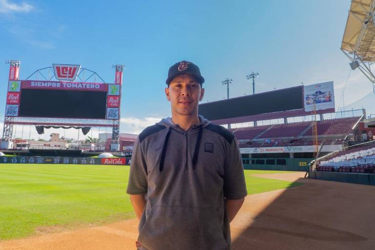 Joey Meneses confirma que jugará con Tomateros en la actual temporada