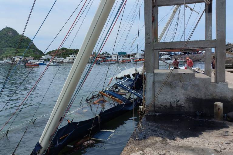 Hunde tormenta seis embarcaciones en Mazatlán
