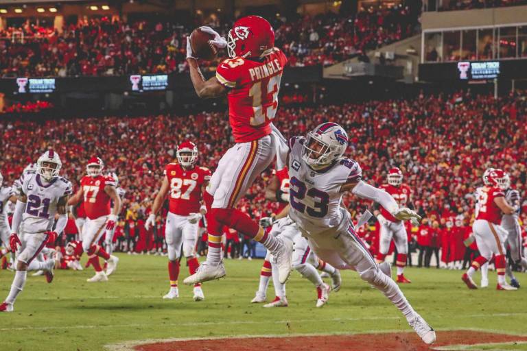 Chiefs eliminan a Bills en partidazo histórico de Playoffs, en tiempo extra