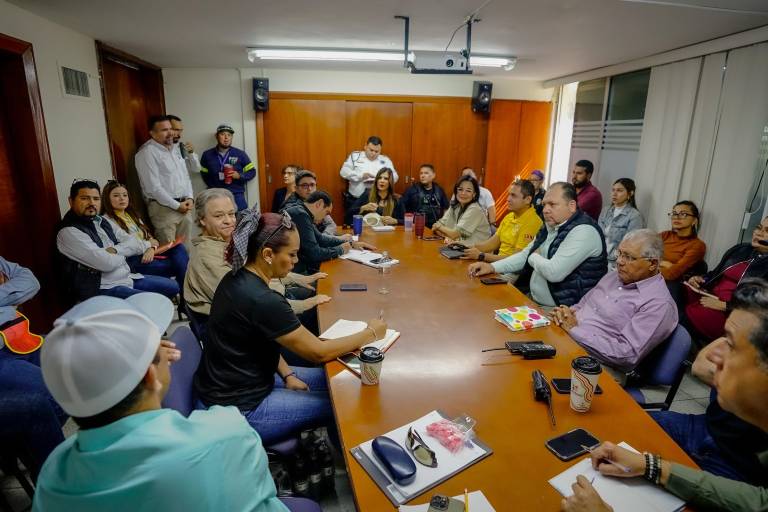 Analizan seguridad, fluidez y hasta la colocación de rejas metálicas para Carnaval de Mazatlán