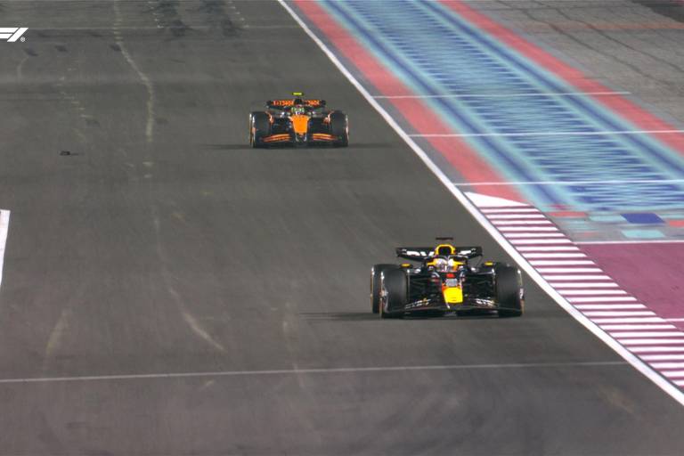 Max Verstappen se lleva una victoria impecable en GP de Qatar; Checo abandona