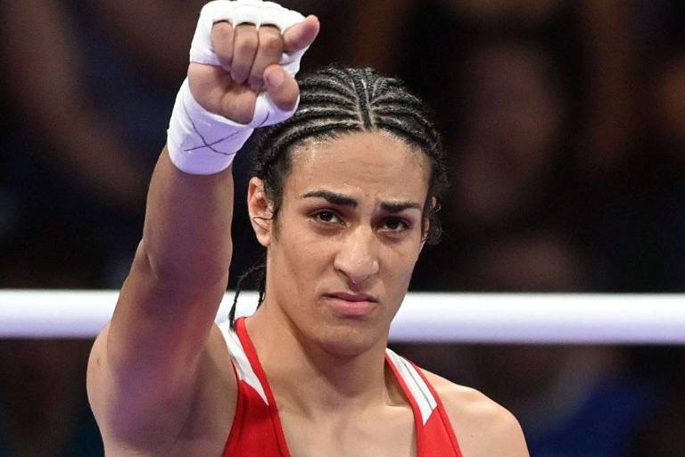 Imane Khelif gana y asegura medalla olímpica