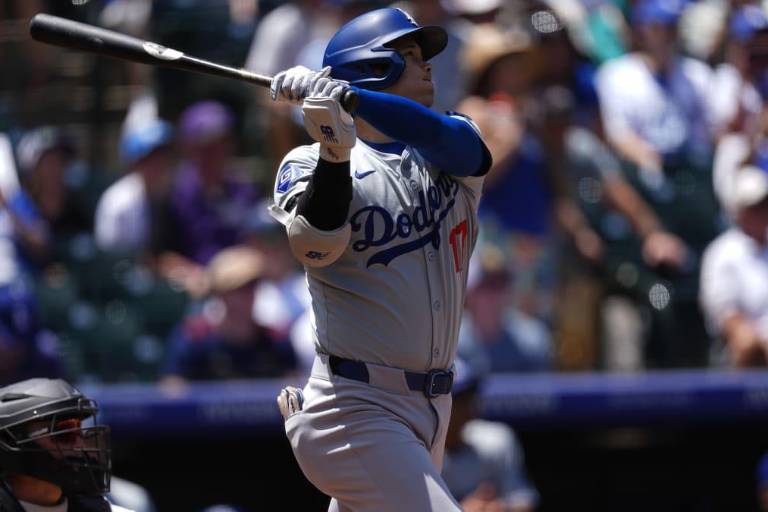 Ohtani llega a 21 jonrones y los Dodgers liquidan serie en Colorado