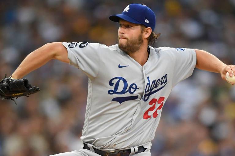 Clayton Kershaw vería retrasado su retorno hasta en un mes