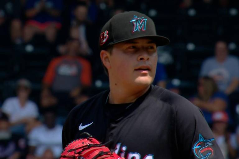 Marlins ganan el del honor en Queens tras sólida salida de Valente Bellozo