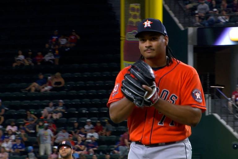 Astros logran victoria ‘inmaculada’ en Texas