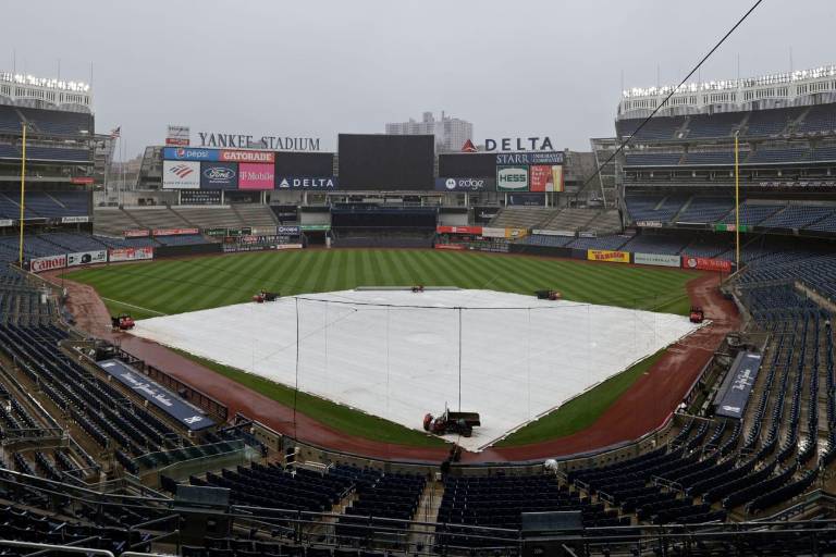 Posponen nuevamente Rangers-Yanquis por la lluvia