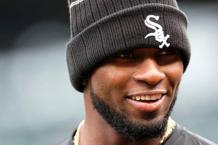 Luis Robert, con el alta para ver acción de juego