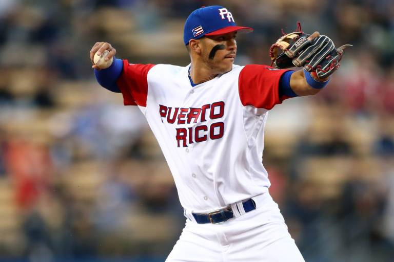 Carlos Correa no disputará el Clásico por el nacimiento de su hijo
